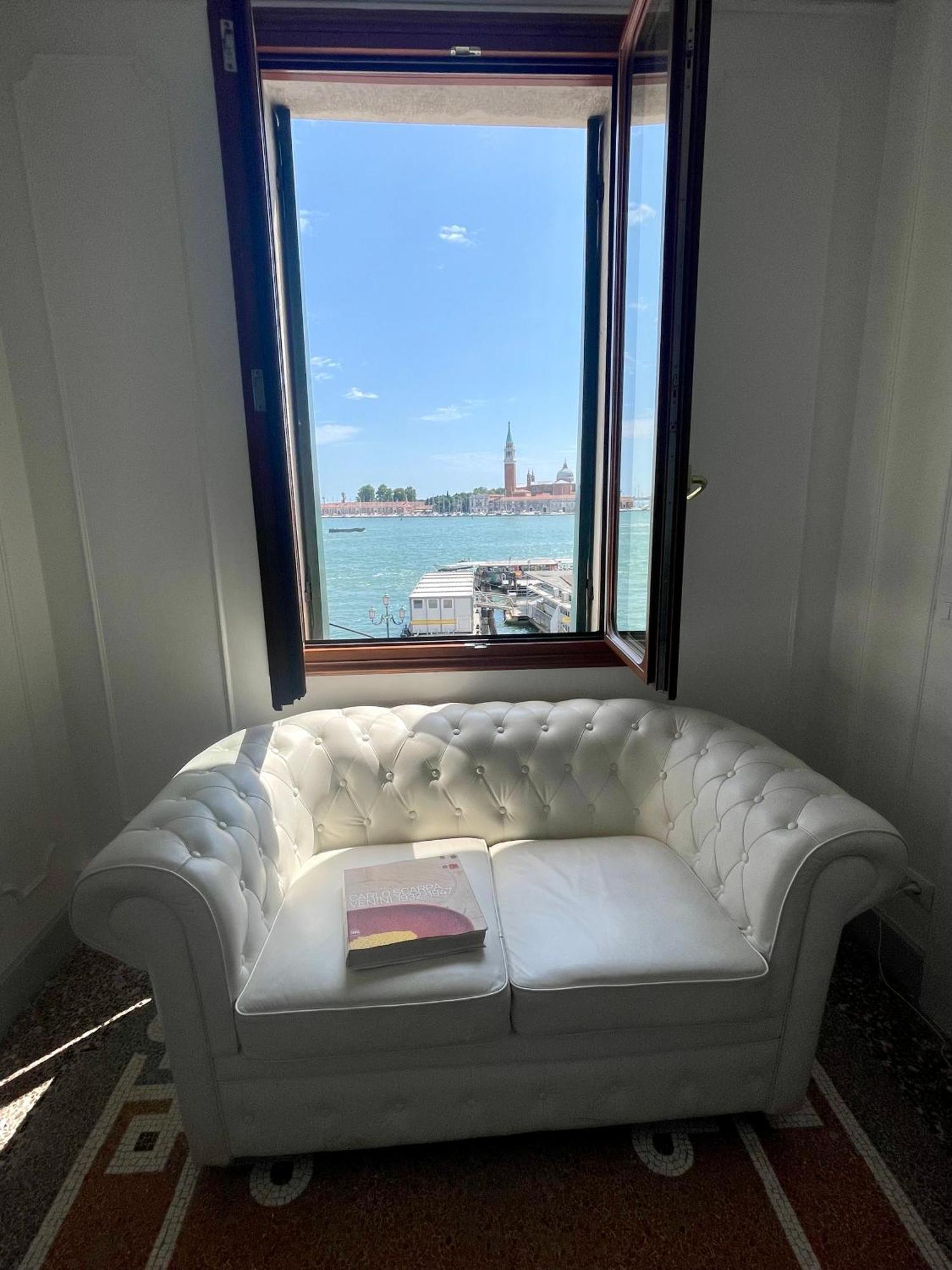 Апартаменты The B Collection - San Marco Riva Schiavoni Венеция Экстерьер фото